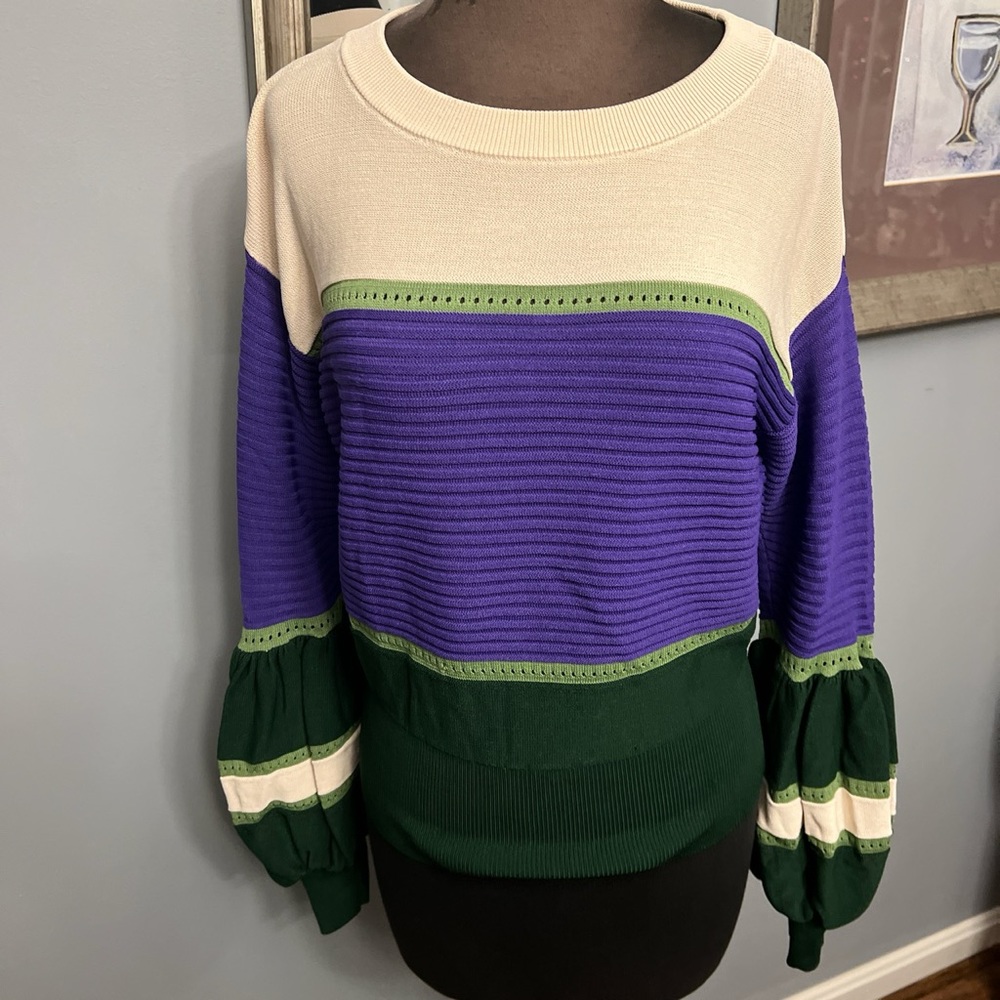 Eva Mendes NY & Co sweater with bell sleeves